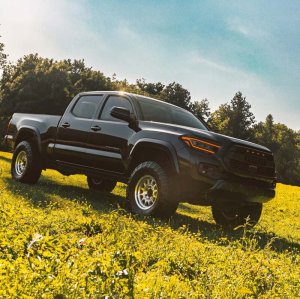 Toyota Tacoma LED Headlights - ORACLE Lighting - Lensless - `16-`23